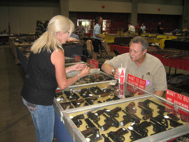 June 12,13, 2010 Gun Show Rand Paul 029