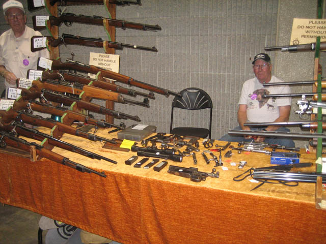 June 12,13, 2010 Gun Show Rand Paul 055